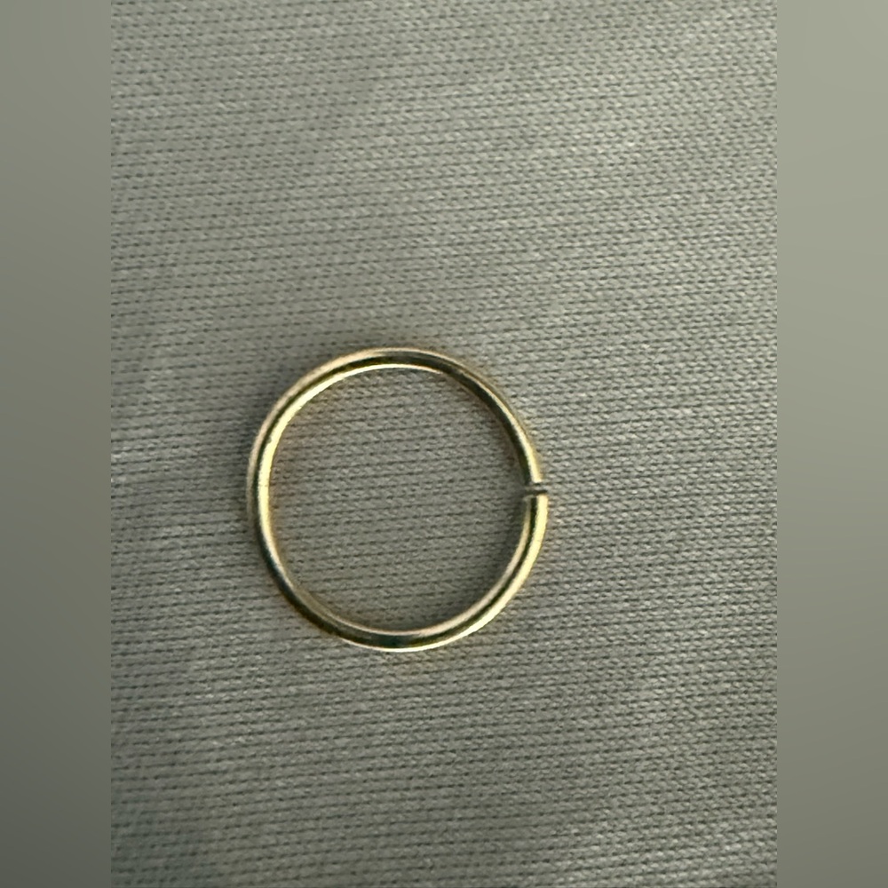 14K solid Gold Seamless Earring (only 1 earring)